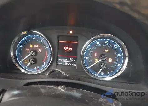 2018 Toyota Corolla Le z USA, uszkodzony, nr VIN 5YFBURHE4JP832983